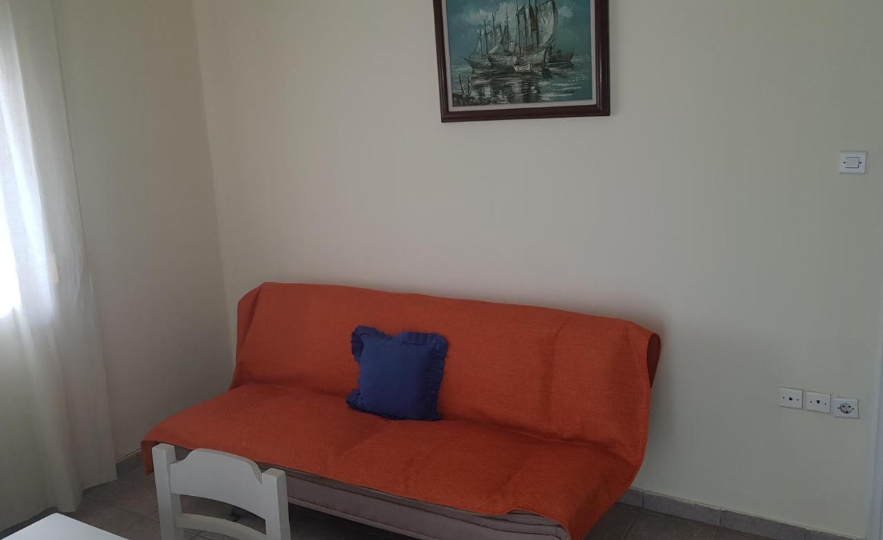 Central Apartments Eretria Dış mekan fotoğraf