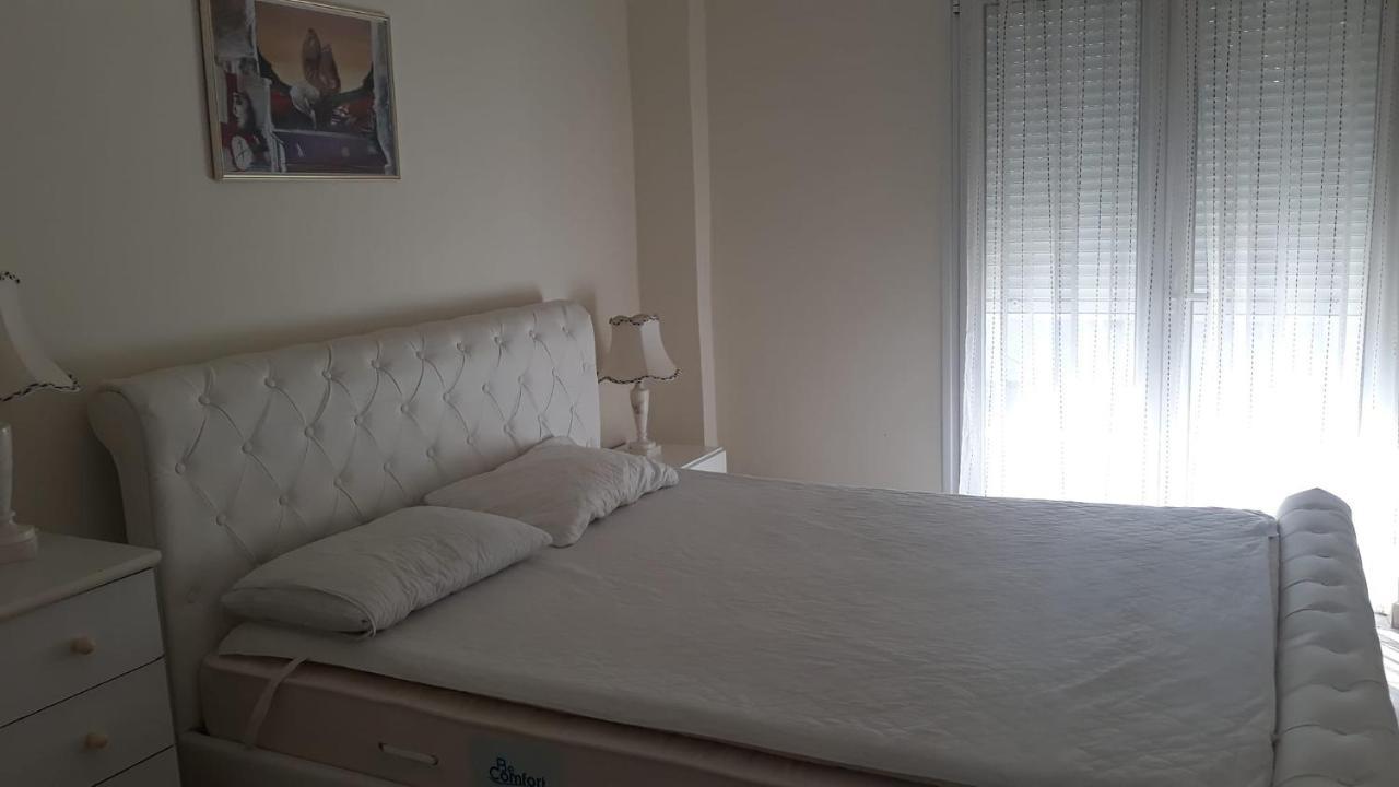 Central Apartments Eretria Dış mekan fotoğraf