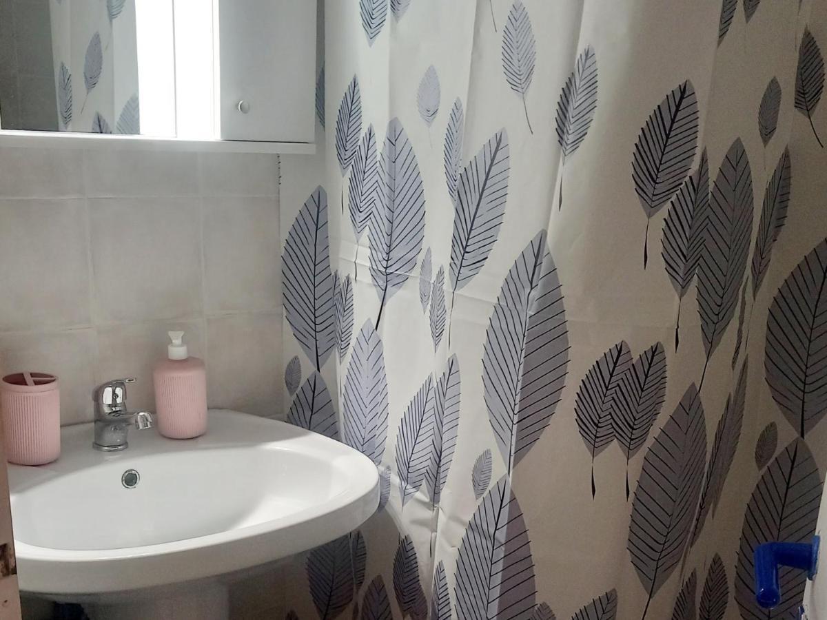 Central Apartments Eretria Dış mekan fotoğraf