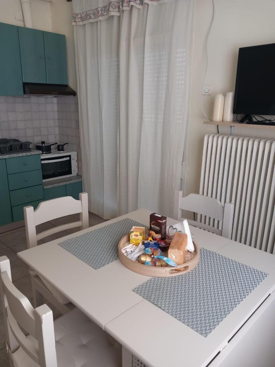 Central Apartments Eretria Dış mekan fotoğraf