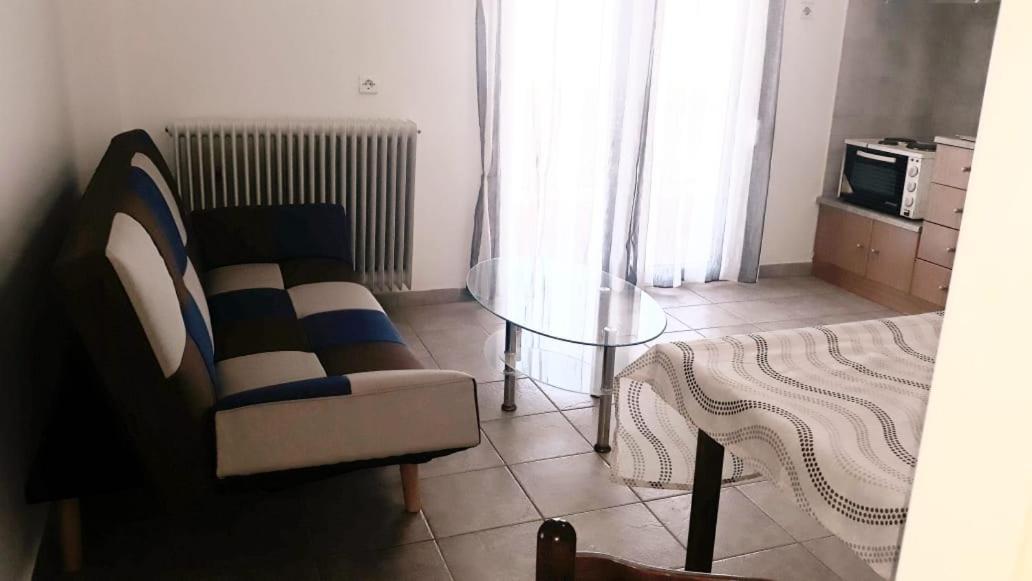 Central Apartments Eretria Dış mekan fotoğraf