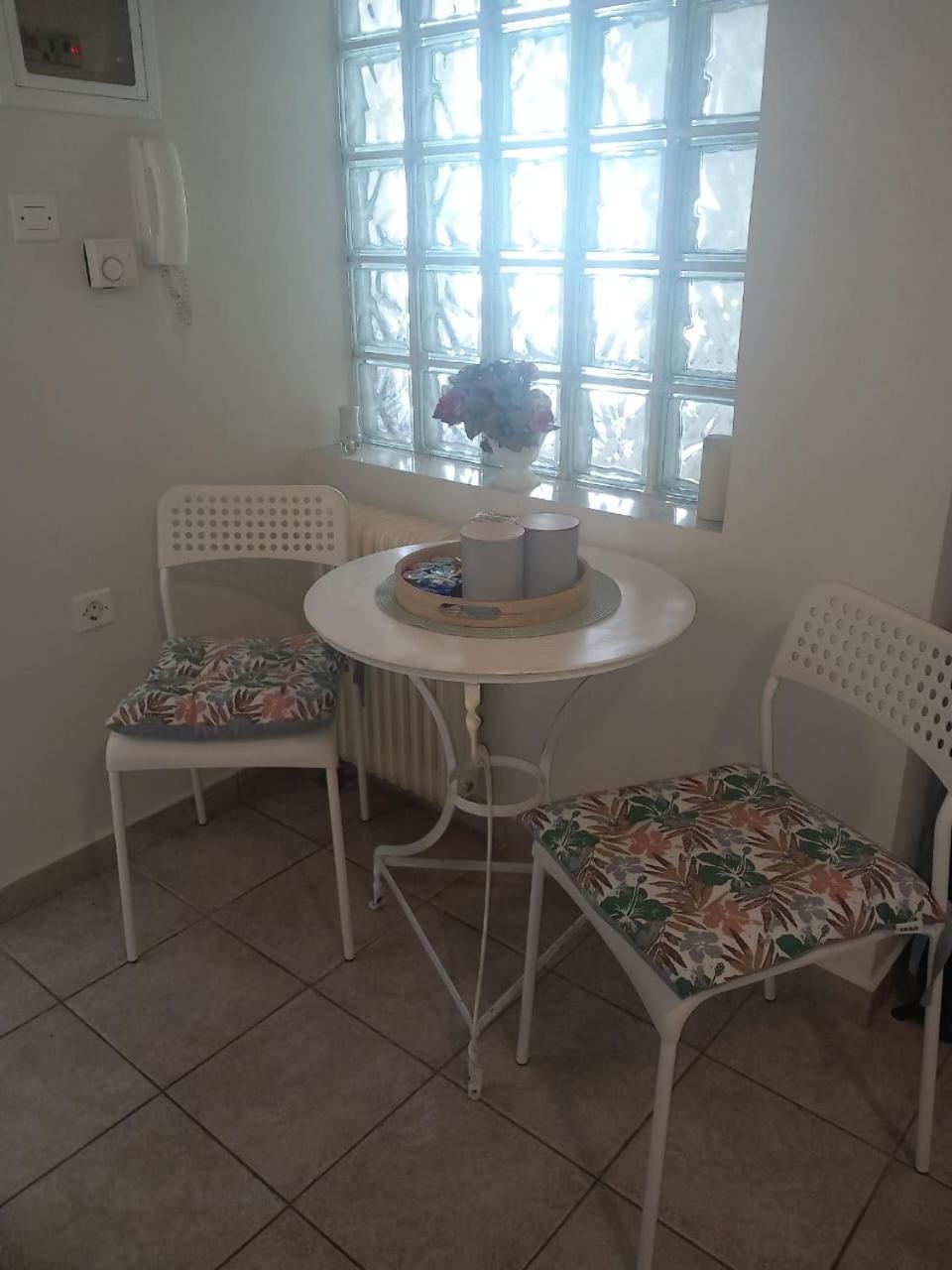 Central Apartments Eretria Dış mekan fotoğraf
